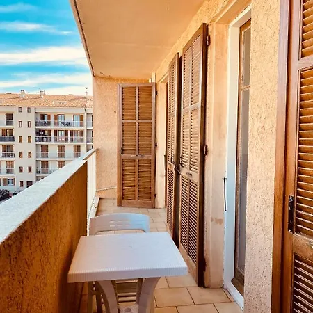 Joli Deux Pieces, Centre Et Proche Apartament