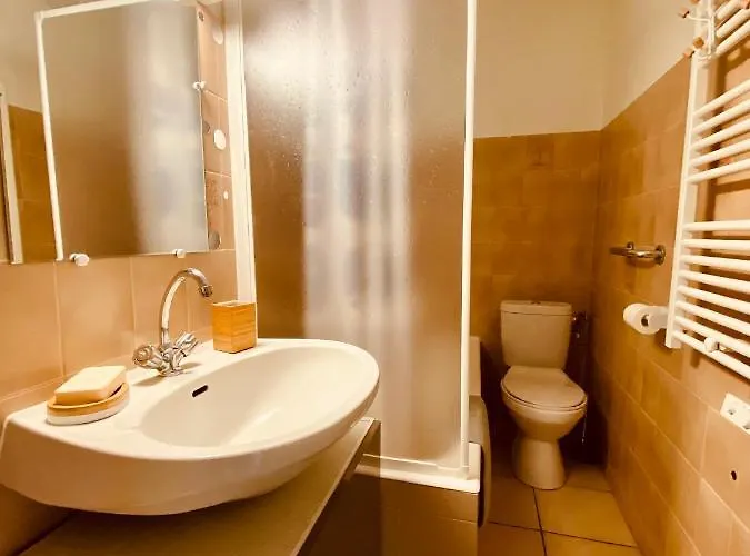 Joli Deux Pieces, Centre Et Proche * 普罗普里亚诺