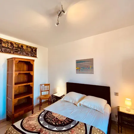 Διαμέρισμα Joli Deux Pieces, Centre Et Proche *