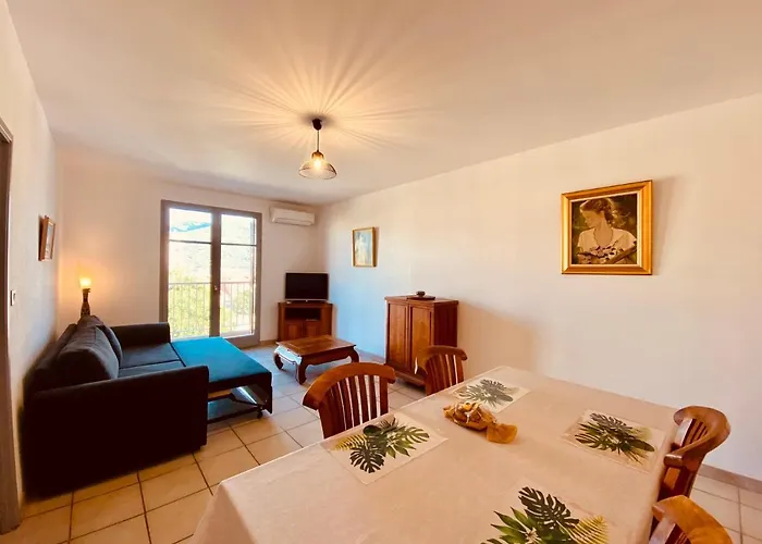 Joli Deux Pièces, Centre Et Proche Appartement *